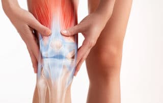hands on knees indiciting injury - ask us your orthopaedic questions