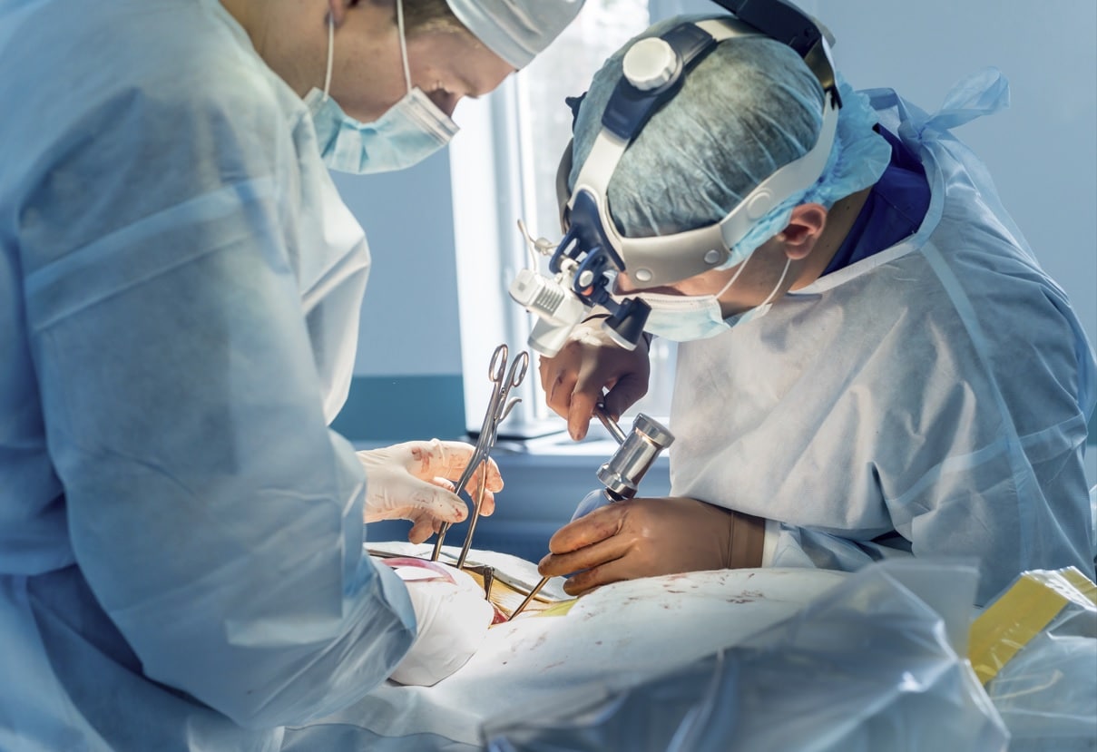 spine surgeons performing back surgery - ask your spine surgeon about the procedure